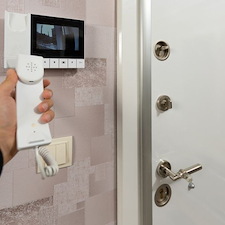 Enhance-Your-French-Quarter-Home-with-Video-Doorbell-Installation-by-MK-Electric-Man 1